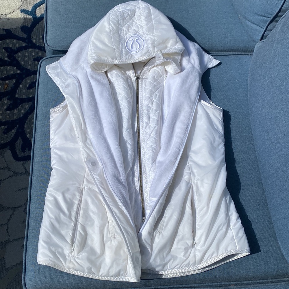 Lululemon vest